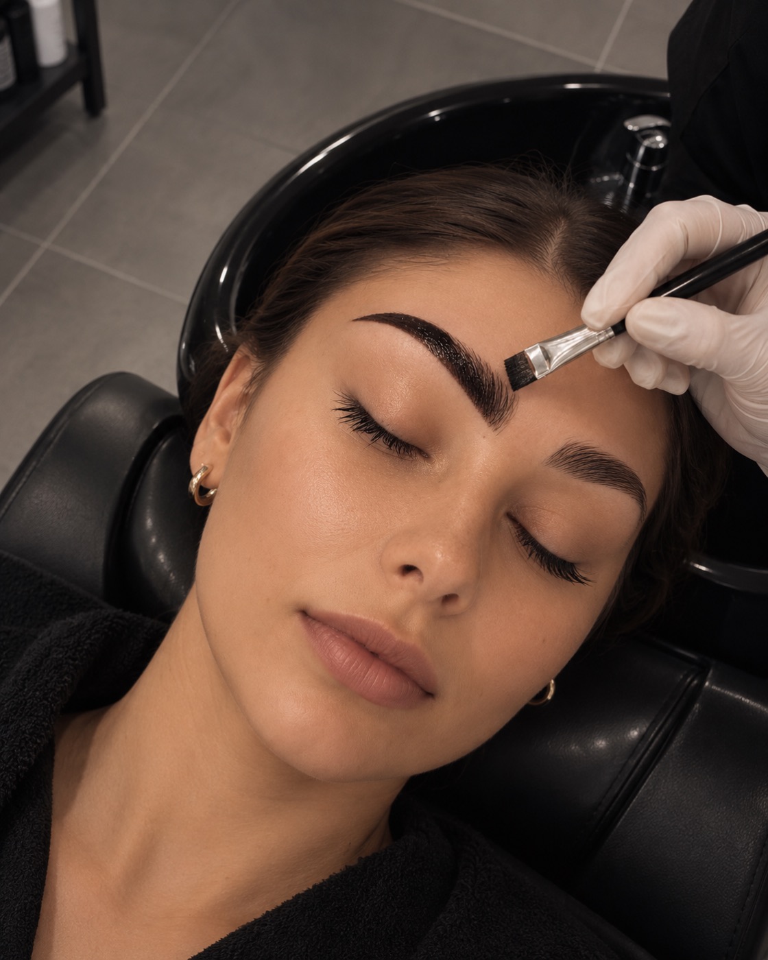 Professionelles Augenbrauen-Styling – Peter Masarik Hairlounge Wien